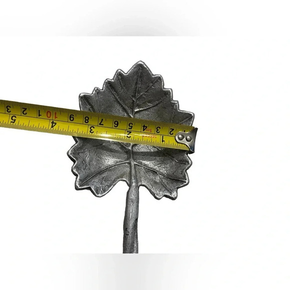 Charming Leaf & Twig Salad Servers - Picture 10 of 10